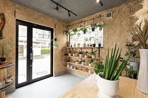 ヒュートの施工事例、カーポート一体型の小さな小屋