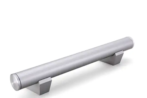 車止めに使用したのはカーストッパーアルデコール C610 フルート